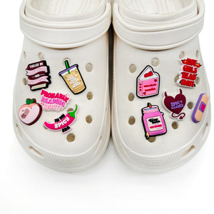 10 Pezzi Charm per Scarpe a Tema Letterario, Decorazioni per Sandali, Ciondoli Originali per Zoccoli, Regali per <span class=keywords><strong>Amici</strong></span> - Product Image 3