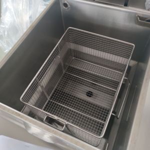 業務用電気圧力フライヤー チキンフライヤー機 32羽の手羽先・もも肉用 - Product Image 5