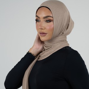 Écharpe en jersey de bambou de haute qualité, hijab extensible, foulards pour la tête, étoles pour femmes, hijab en coton en vente - Product Image 4