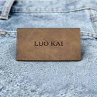 Étiquette en cuir gaufré, étiquette en cuir imprimée, type de couture personnalisable, cuir écologique pour étiquettes de jeans, designs d'étiquettes pour jeans