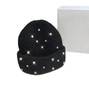 Gorro brillante con diamantes de imitación para mujer, gorro cálido con forro de lana, gorro grueso para invierno, gorro de punto de cristal brillante, gorro de moda Y2k - Product Image 5