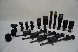 Kit Microfoni per Batteria DP7 7 Pezzi: Microfoni Dinamici e a Condensatore per Grancassa, Rullante e Tom, per Performance Live e Palcoscenico - Product Image 2