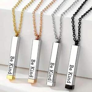 Be Kind Of A B con collar de información oculta, collar de barra Vertical tallada en 3D, tubo cuadrado de acero inoxidable para mejores amigos - Product Image 1