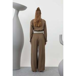 Veste plissée minimaliste à manches longues en vison tissé pour femme, automne - Product Image 1