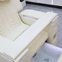 Chaise de pédicure électrique inclinable en promotion avec coussin en forme de arc, bain de pieds, table latérale et prise pour salon de beauté commercial