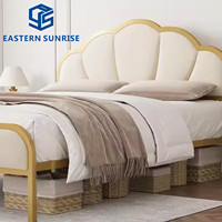Lit de chambre à coucher de style contemporain de luxe léger, super qualité, rembourré en tissu, double, avec cadre en métal et en bois robuste