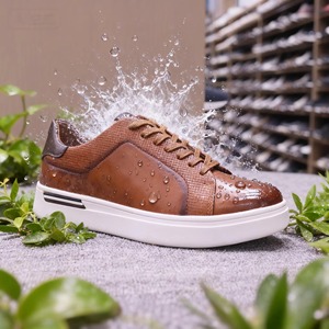 2025 chaussures de Football d'affaires italiennes décontractées pour hommes Style rétro blanc avec conception à lacets doux respirant et semelle intérieure en EVA - Product Image 3