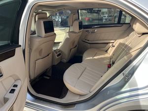 Mercedes-Benz Classe E Modèle 2014 Révisé E300L 5 Places Occasion Berline Moyenne-Grande Haute Performance Essence Conduite à Gauche - Product Image 6