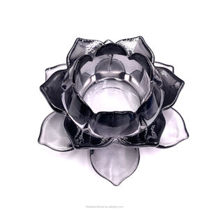 Petits lots de vente au détail Bougie chauffe-plat Fleur de lotus Bougie en <span class=keywords><strong>verre</strong></span> de luxe Porte-bougie Candélabres Centre de table décoratif pour la maison - Product Image 6