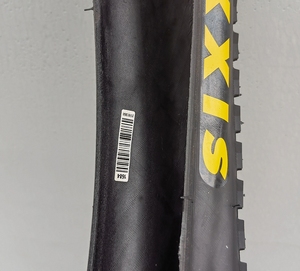 <span class=keywords><strong>Pneu</strong></span> <span class=keywords><strong>MAXXIS</strong></span> HOLY ROLLER BMX 24" <span class=keywords><strong>26</strong></span>" <span class=keywords><strong>Tubeless</strong></span> Wired Bead Caoutchouc Écologique pour Dirt Jump, Pump Track, Vélo Urbain 24x2.4 26x2.4 - Product Image 5