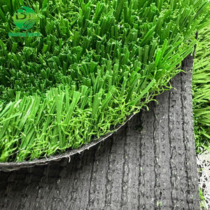 Gazon synthétique vert de qualité supérieure à haute densité pour le football, durabilité de plus de <span class=keywords><strong>10</strong></span> ans, 50 mm, imperméable, ignifuge, rouleau de gazon d'extérieur - Product Image 4