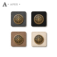 APEX Étiquettes en cuir personnalisées OEM ODM pour hijabs, abayas, vêtements, foulards, coiffes, sacs à main, patchs en cuir avec logo métallique