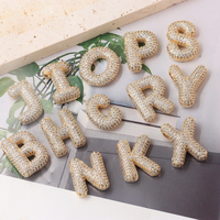 Pendentif Lettre Initiale Alphabet en Laiton Plaqué Or, Style Hip Hop Tendance, Forme Ballon Volumineux et Religieux