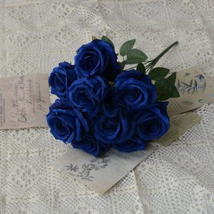Bouquets de roses artificielles en velours bleu <span class=keywords><strong>royal</strong></span> à 7 têtes, vente en gros de fausses roses pour la décoration des centres de table et des allées de mariage - Product Image 1