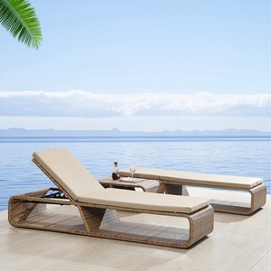 Chaise longue d'extérieur en rotin, imperméable, usage commercial, design minimaliste moderne, piscine, plage, hôtel, resort, jardin, loisirs - Product Image 1