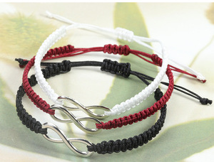 Bracelet d'amitié tressé fait main Resoul, style bohème, avec coquillages de cauris et broderie, en macramé, cadeau pour femme - Product Image 4