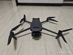 ใช้สำหรับกล้องโดรน Mavic 3 Classic Prosumer ความละเอียด 5.1K 50fps ระยะส่งภาพ 15 กม. รีโมทคอนโทรล พลาสติก - Product Image 4