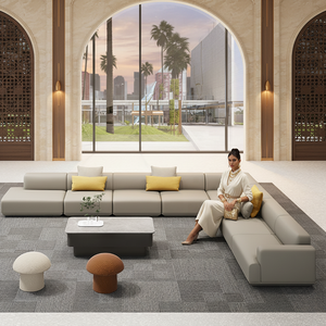 طقم أثاث مكتبي وغرفة معيشة فاخر على الطراز الاسكندنافي، أريكة قطاعية حديثة على شكل L قابلة للتحويل والاستلقاء، مصنوعة من الجلد الصناعي - Product Image 1