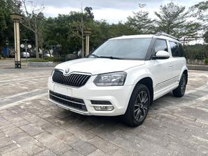 <span class=keywords><strong>Skoda</strong></span> <span class=keywords><strong>Yeti</strong></span> 1.4TSI Meiying Auto d'<span class=keywords><strong>occasion</strong></span>, SUV compact original avec moteur turbo, pratique et amusant à conduire - Product Image 2