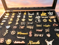 Étiquettes métalliques personnalisées avec logo gravé pour vêtements, sacs, chaussures et accessoires de mode