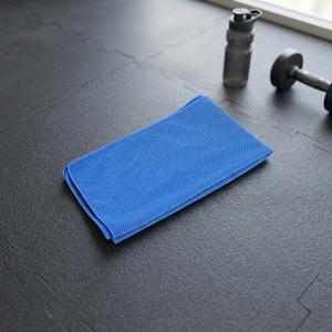 Toalla Deportiva de Poliéster Fresca y Ligera 90x25cm - Product Image 2
