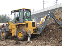 Harga Kompetitif Wheel Backhoe Loader 2500kg Beban Terukur Sudut Ayun 190 Derajat WZ30 25 untuk Konstruksi Infrastruktur