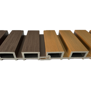 Özel Modern WPC Kaplama Panelleri Villa Yatak Odası Banyo için - Su Geçirmez ve Yangına Dayanıklı Dış/İç Mekan Duvar ve Tavan Panelleri - Product Image 5