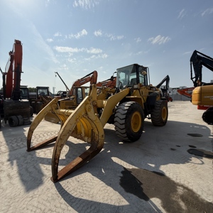 Chargeuse sur pneus Komatsu WA320-5, bien entretenue, faible usure, équipement lourd pour usage commercial et industriel - Product Image 6