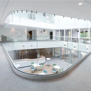 Rampe en <span class=keywords><strong>verre</strong></span> à vue complète Double <span class=keywords><strong>verre</strong></span> de sécurité trempé Assemblage rapide Bande lumineuse Barrière de <span class=keywords><strong>terrasse</strong></span> Escalier Rail en <span class=keywords><strong>verre</strong></span> - Product Image 3