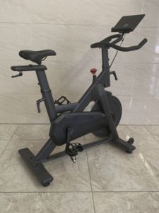 TOPFIT Vélos de <span class=keywords><strong>spinning</strong></span> professionnels de nouvelle conception avec volant d'inertie de 18 kg pour la <span class=keywords><strong>promotion</strong></span> - Product Image 4