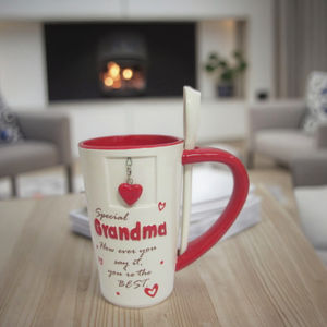 <span class=keywords><strong>Tasse</strong></span> de <span class=keywords><strong>grand</strong></span>-mère en céramique <span class=keywords><strong>personnalisée</strong></span> avec pendentif coeur et cuillère Cadeau de fête des mères parfait pour maman J'aime les tasses de <span class=keywords><strong>grand</strong></span>-mère - Product Image 1