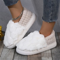 Chaussons personnalisés en coton floral et fourrure pour hommes et femmes, respirants, pour usage domestique en hiver, fabriqués en petites quantités par le fabricant