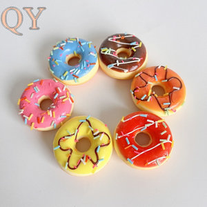 QY Mini Donut Squishy PU De Recuperación Lenta Llavero Juguete Sensorial Antiestrés Al Por Mayor - Product Image 4