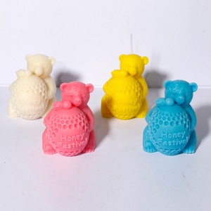 Molde de silicona 3D de abrazo de oso panal de abeja para velas - Molde reutilizable y antiadherente para hacer velas de cera de abeja/pilar DIY - Product Image 4