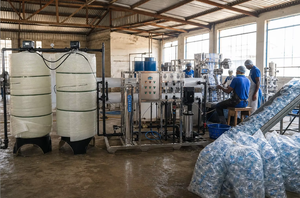 Système d'osmose inverse industriel monté sur châssis 4T/H pour le traitement de l'<span class=keywords><strong>eau</strong></span>, destiné aux usines d'<span class=keywords><strong>eau</strong></span> minérale et de boissons - Product Image 6