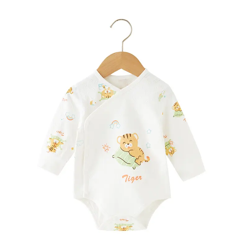 Baby onesie spring and autumn cotton newborn baby long-sleeved triangular pajamas crawling newborn baby clothes bum coat