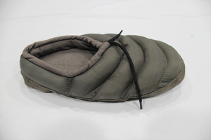 <span class=keywords><strong>Chaussons</strong></span> matelassés imperméables pour femmes et hommes, chauds pour l'hiver, en mousse à mémoire de forme, pour une utilisation intérieure et extérieure, antidérapants pour le camping par temps froid - Product Image 2