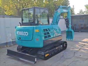 Excavadora Hidráulica Usada Kobelco SK60 Modelo 2024 de 6 Toneladas en Buen Estado para Construcción, Agricultura y Excavación con Motor, Bomba y Caja de Cambios - Product Image 3