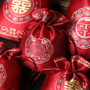 Sacs à bonbons de mariage Magpie en satin rouge, style chinois, petites, moyennes et grandes tailles pour les cadeaux de mariage - Product Image 2