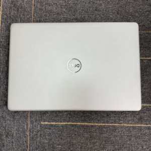 สำหรับ Dell Latitude 5370 i5 รุ่นที่ 8 แรม 8GB SSD 256GB สีเงิน แล็ปท็อปธุรกิจแบบบาง - Product Image 3