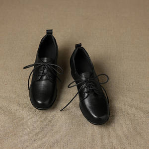 Nouvelles bottes à lacets latéraux en peau de mouton et en peau d'agneau imperméables, couleur unie, décontractées, chaudes, élégantes et polyvalentes pour femmes - Product Image 1