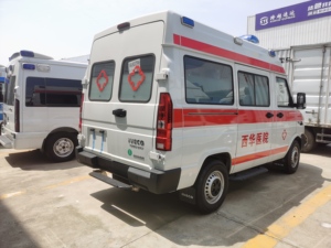 Ambulancia Diésel 4x2 China con Silla de Camilla, Luz Superior, Sirena, Silenciador, Varios Adornos, Vehículo Médicamente Equipado - Product Image 5