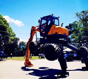 Cina Xuzhou produttore nuovo escavatore a piedi 12 tonnellate escavatore ruota ET120 per la vendita - Product Image 4