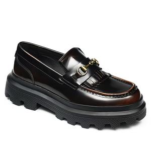 Zapatos formales de hombre de cuero genuino de alta calidad para venta al por mayor, zapatos Oxford italianos con cordones y suela dura para fiestas. - Product Image 4