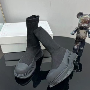 Zapatillas de diseñador de moda, de alta calidad, para hombre y mujer, estilo deportivo grueso, de caña alta, para correr y caminar casualmente. - Product Image 3