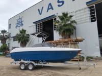 Bateau en fibre de verre Hull White up Blue Down pour 8 personnes, moteur hors-bord, avec bimini top et évier, bateau de sport familial pour la pêche et les fêtes
