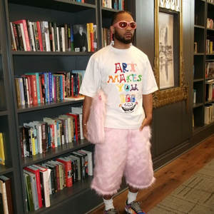 Lange, flauschige, übergroße, gerade geschnittene, lässige, mehrfarbige, hochtaillierte, Baggy-Fit-Jogginghose aus Kunstfell im Streetwear-Stil. - Product Image 5