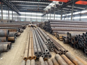 Programma 40 tubazioni <span class=keywords><strong>in</strong></span> <span class=keywords><strong>acciaio</strong></span> dolce nero ASTM A106 tubo <span class=keywords><strong>in</strong></span> <span class=keywords><strong>acciaio</strong></span> al carbonio senza saldatura 12m laminato a caldo ISO9001 API 5L JIS - Product Image 5