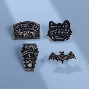 Gran oferta de murciélago Retro oscuro de Halloween para Pin de solapa, Pin de sombrero de aleación de Zinc niquelado para manualidades de Metal o regalo - Product Image 2