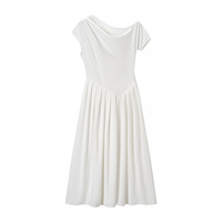 Robe Madi plissée unie à épaules asymétriques, décontractée, tendance estivale, robe naturelle pour femmes pour tous les jours, vente chaude